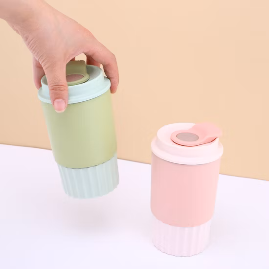 Tasse à café en acier inoxydable à double paroi avec logo d'impression personnalisée durable et réutilisable de 14 oz avec couvercle en paille rebondissante